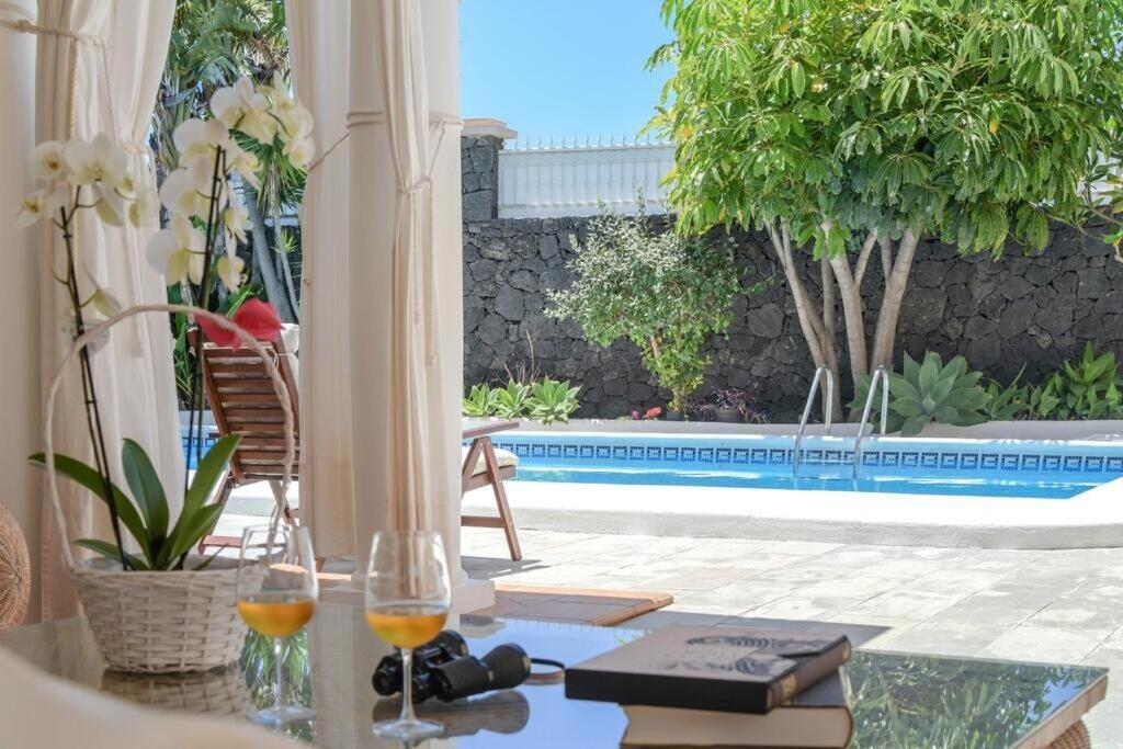 Villa La Concha Beachfront Heated Pool بلايا هوندا المظهر الخارجي الصورة